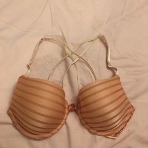 Victoria’s Secret Uplift Semi Demi Bra
